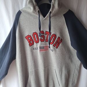 Boston Men's Gray and Black Hoodie